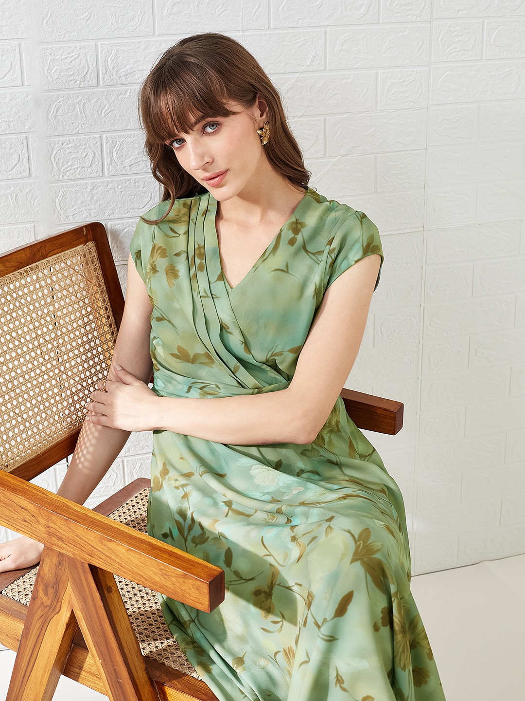 Latin Quarters Women Green Printed Cap Sleeves V-neck A-line Casual Dress