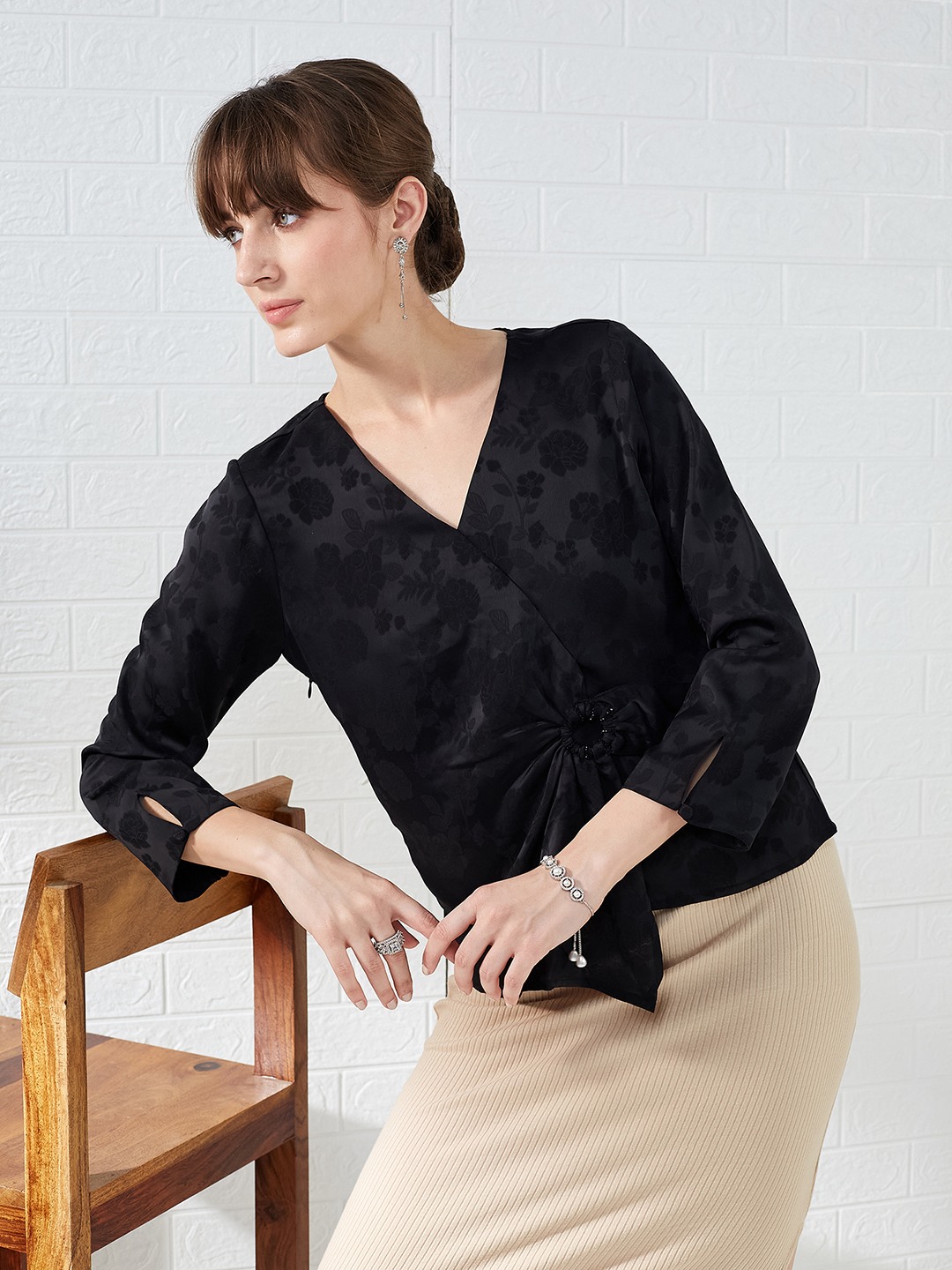 Latin Quarters Women's Black 3/4Th Sleeves V-Neck Self Design Party Regular Top