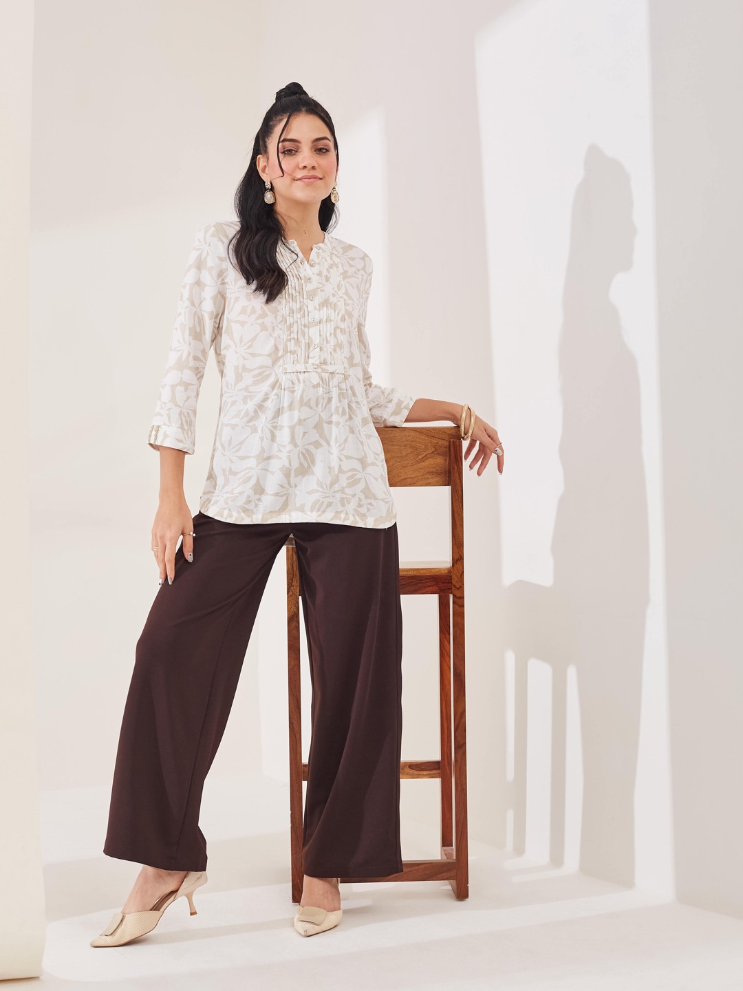 Latin Quarters Women'S Beige Printed Straight Tunic