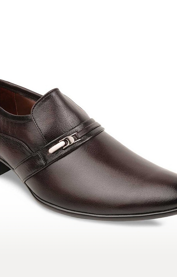 Regal | Men's Brown Leather Formal Slip-ons 3