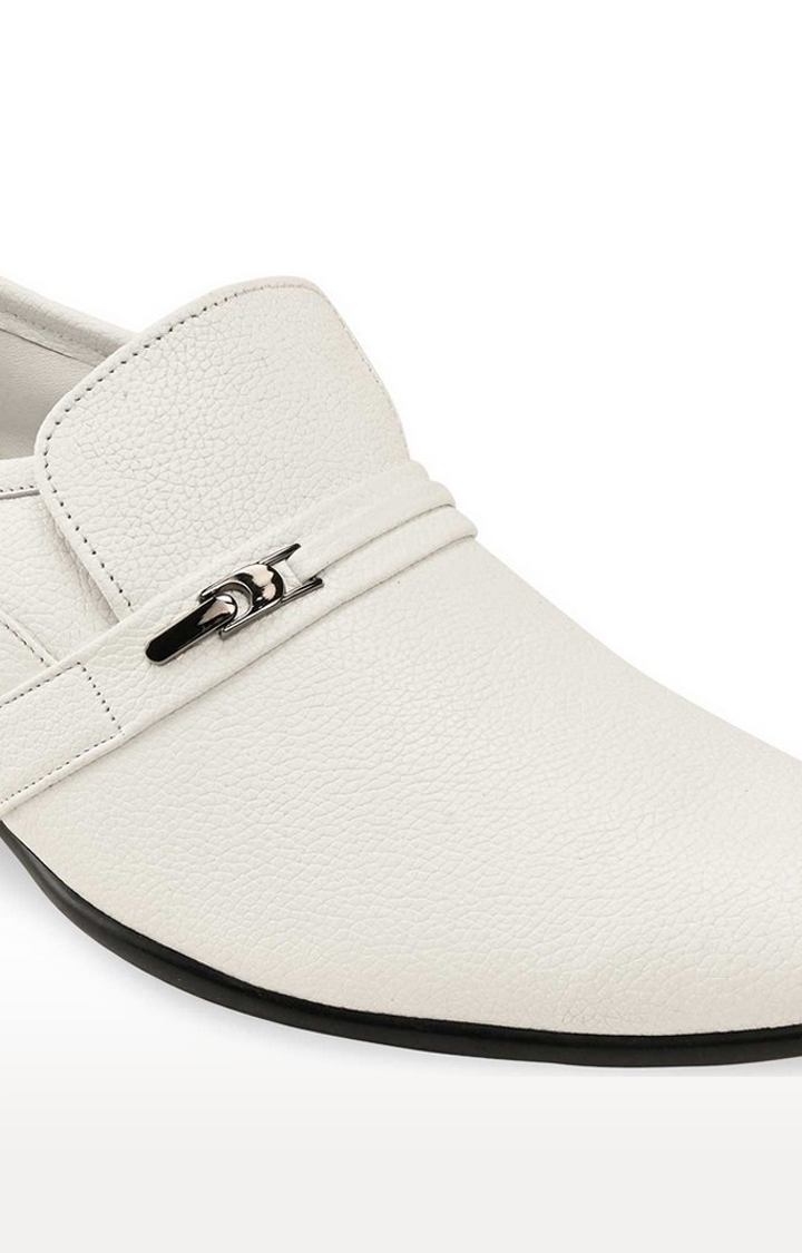 Regal | Men's White Leather Formal Slip-ons 3