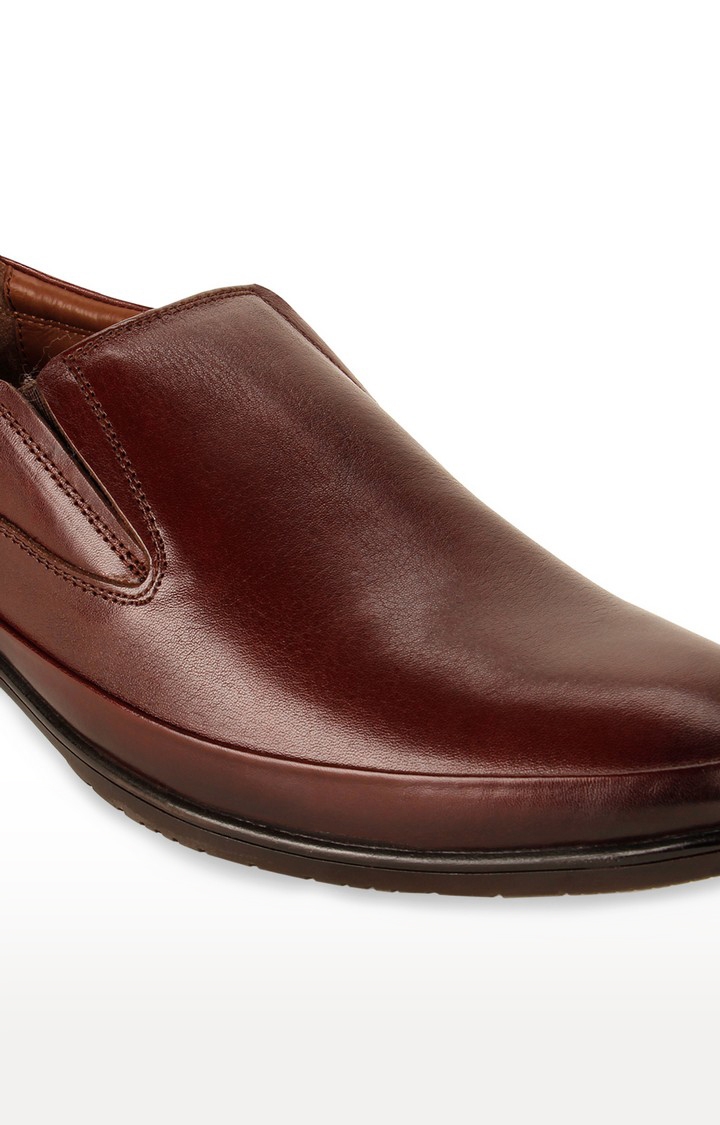 Regal | Men's Brown Leather Formal Slip-ons 3