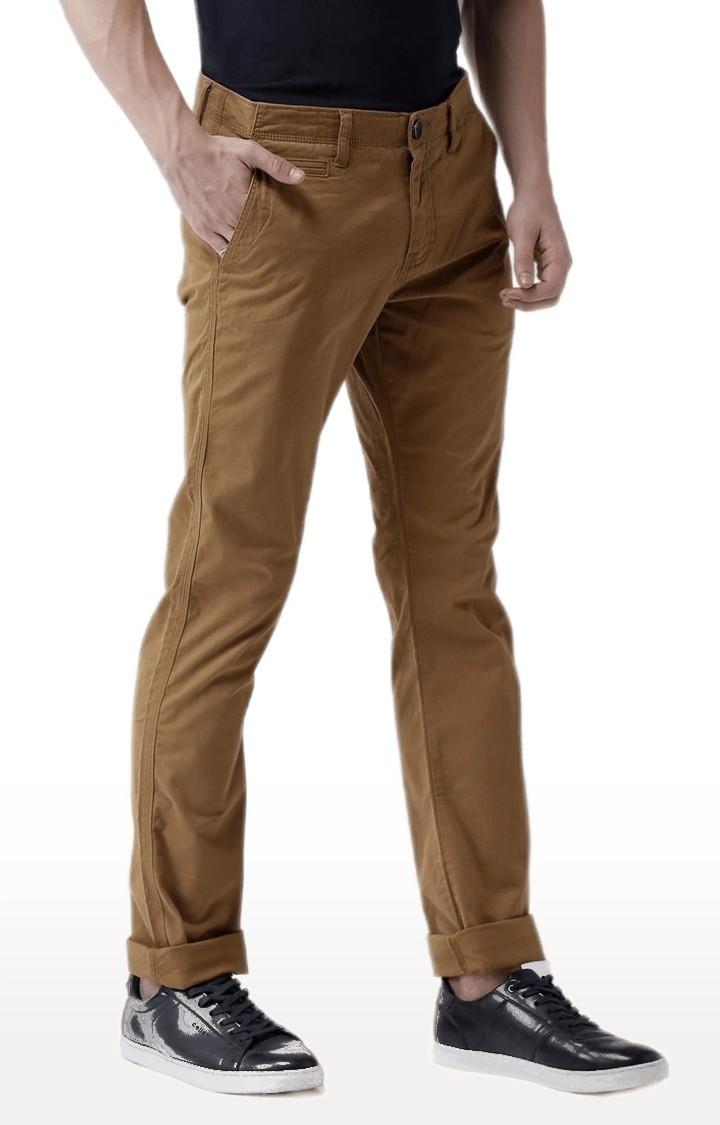 Men's Brown Cotton Blend Solid Chinos