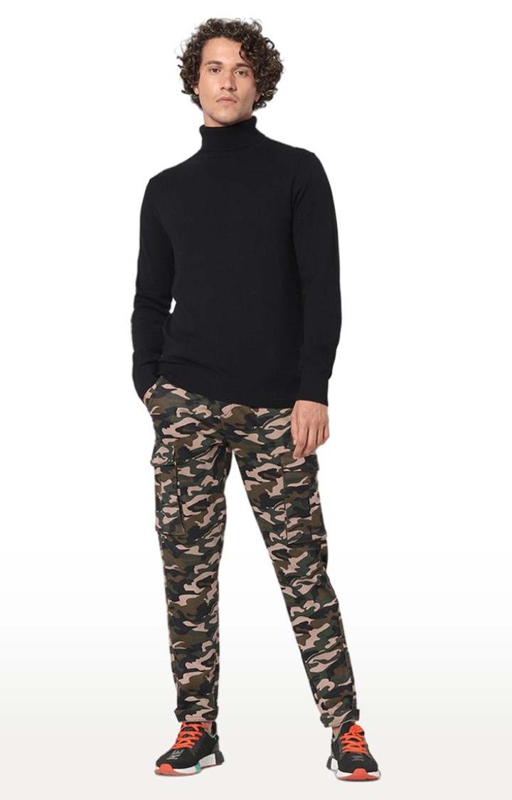 Men's Black Solid Sweaters