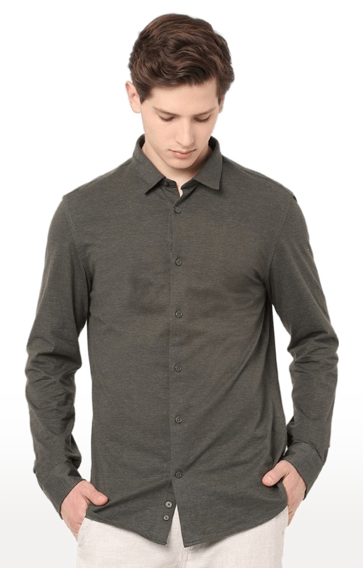 Men's Green Solid Casual Shirts