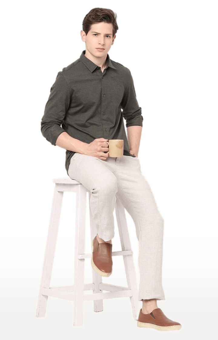 Men's Green Solid Casual Shirts