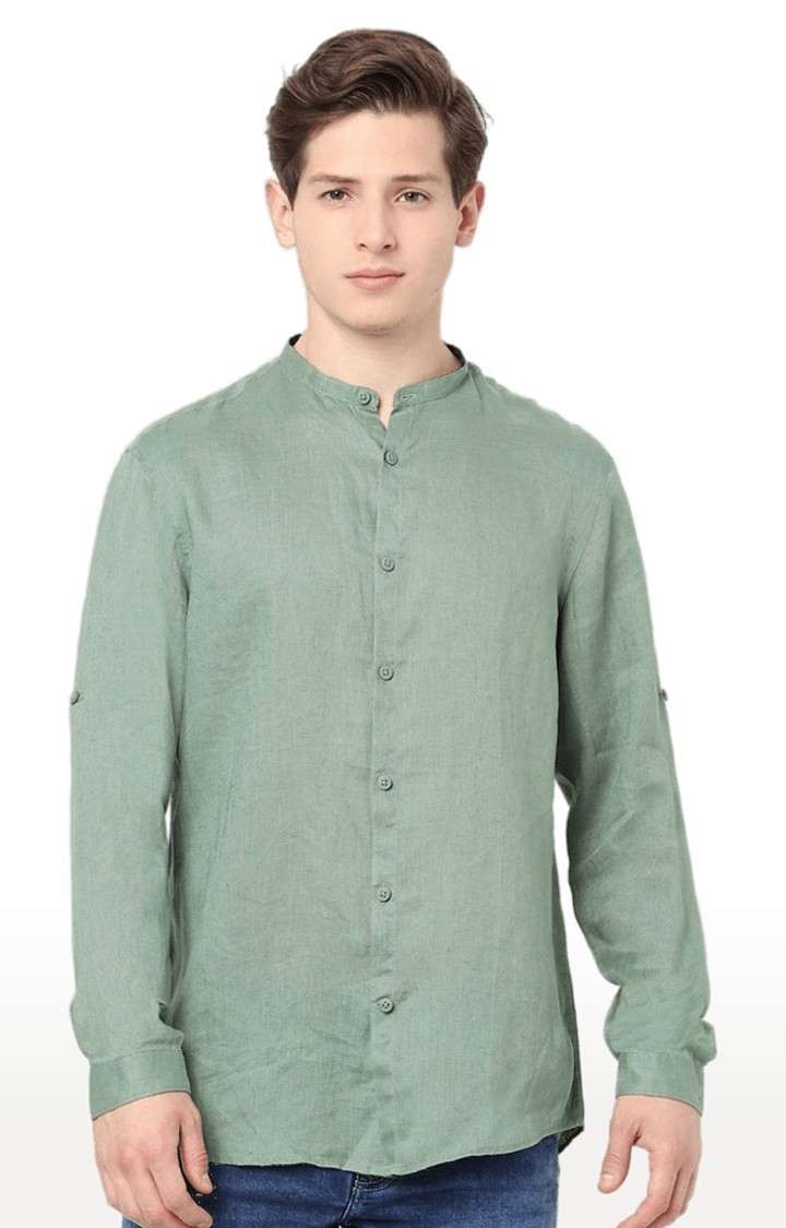 Men's Green Solid Casual Shirts