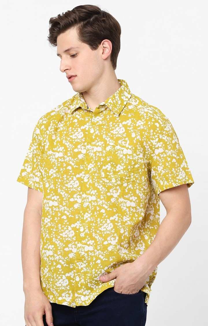 Men's Yellow Printed Casual Shirts