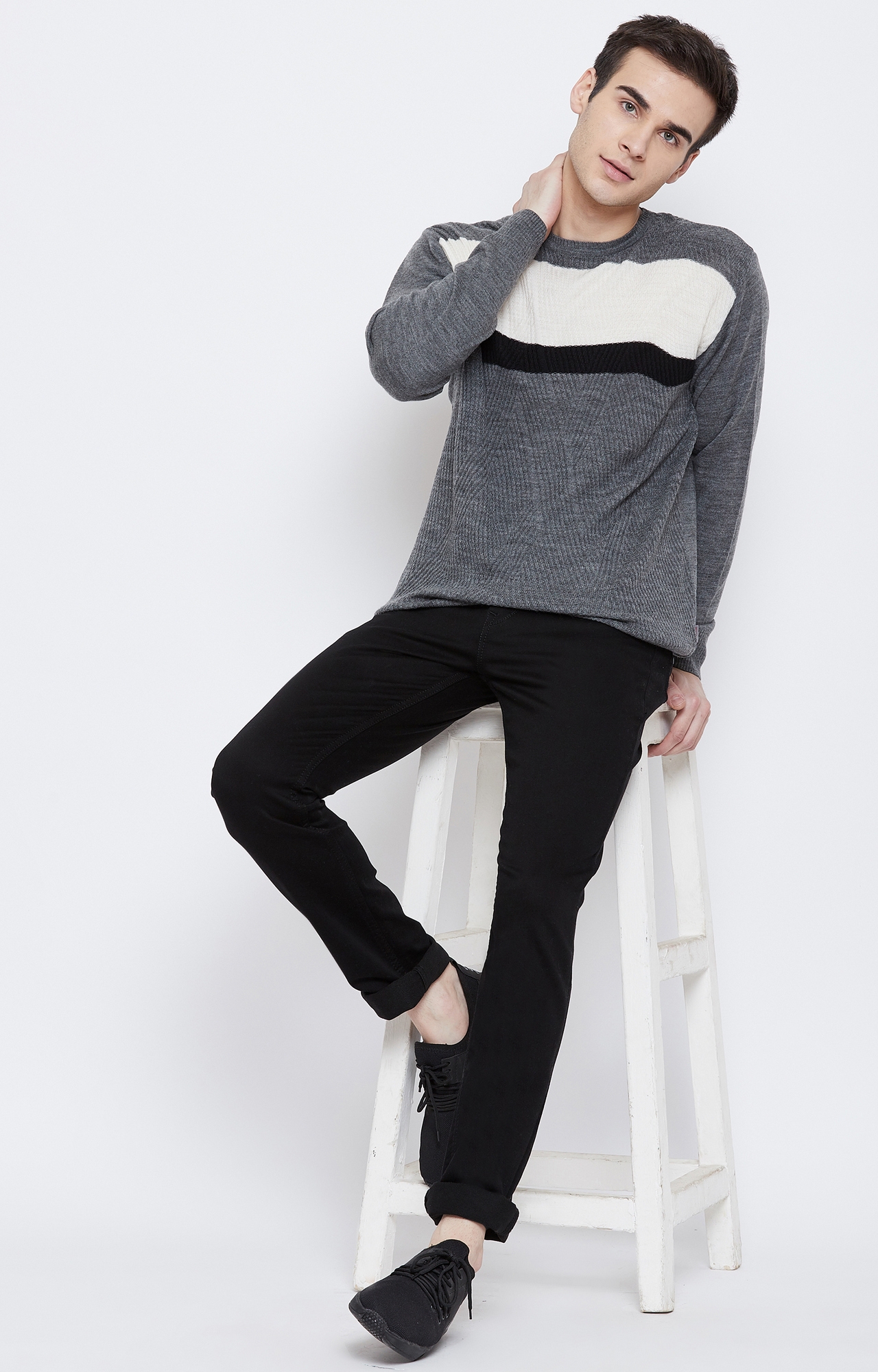 Crimsoune Club | Grey Colourblock Sweaters 2