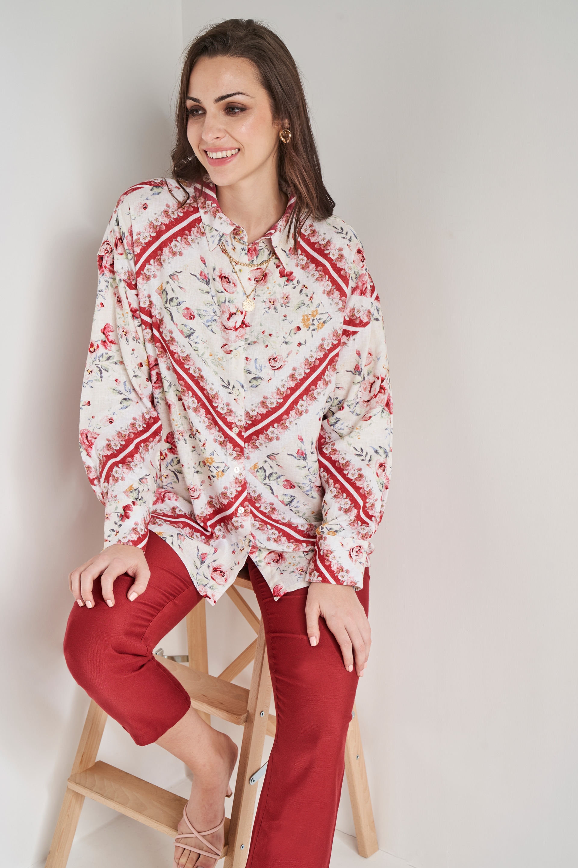 AND | AND Asymmetric Red/Wht Top 3