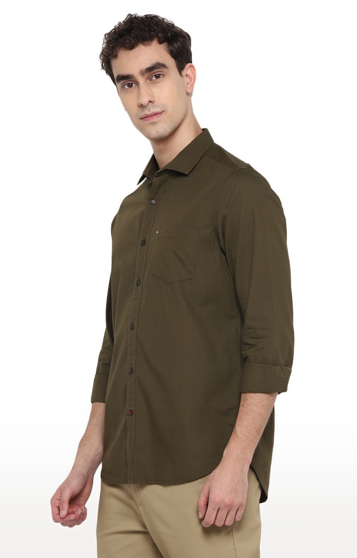 RED CHIEF | Men's Green Solid Cotton Casual Shirts 2