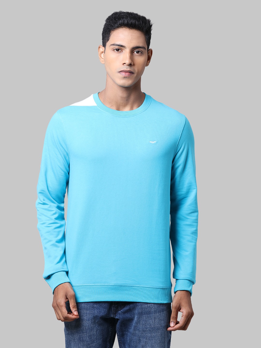 Park avenue white sweatshirt on sale