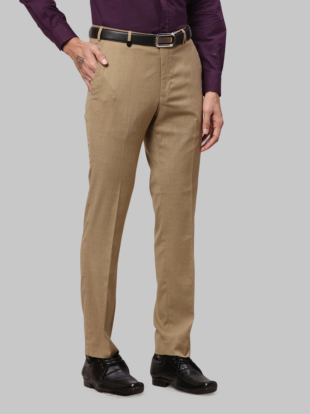 Park Avenue Khaki Regular Fit Trousers