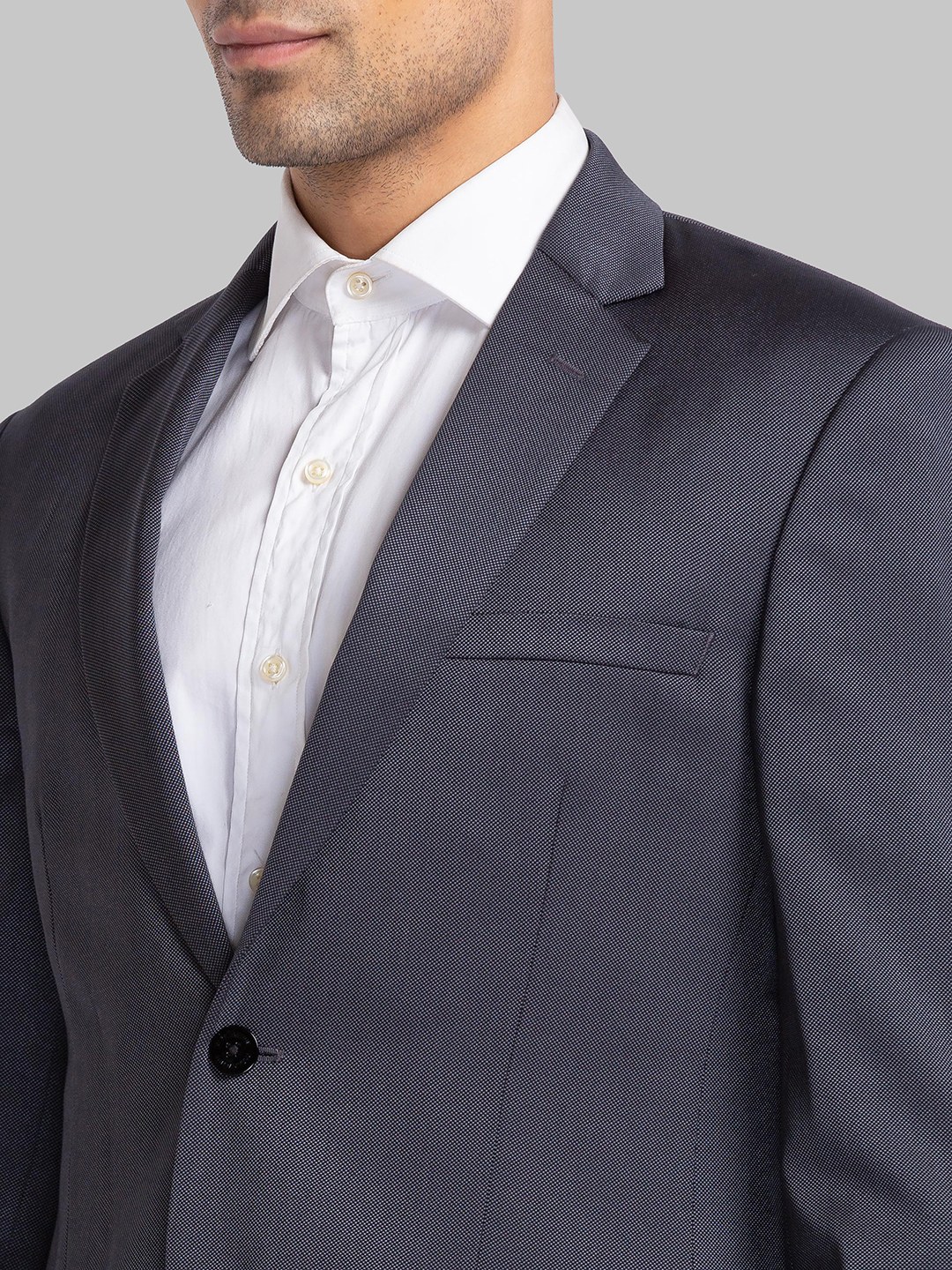 Park Avenue Men Grey Regular Fit Structure Terylene Rayon Blend Suit