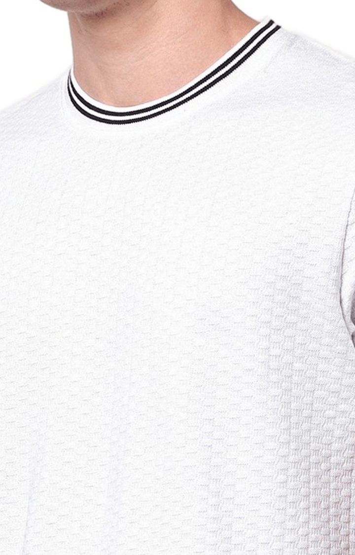 Men's White Textured Regular T-Shirts