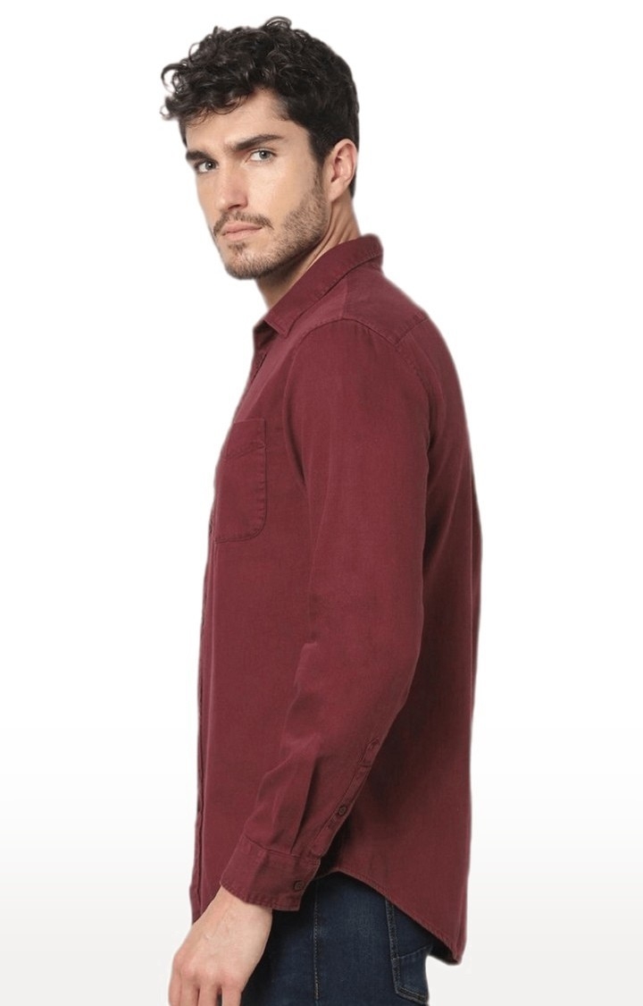 Men's Red Solid Casual Shirts