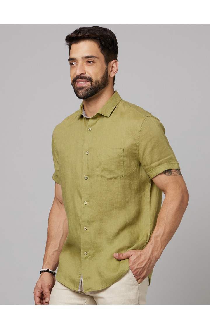 Men's Green Solid Casual Shirts