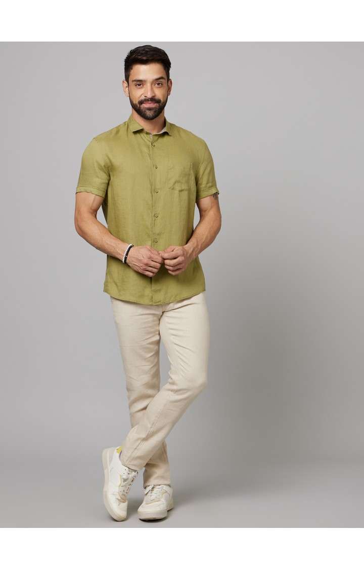 Men's Green Solid Casual Shirts