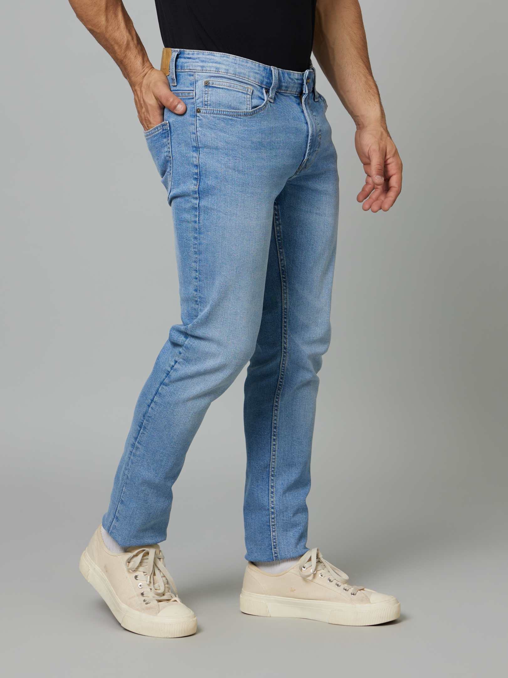 celio | Men's Blue Cotton Solid Tapered Jeans 5