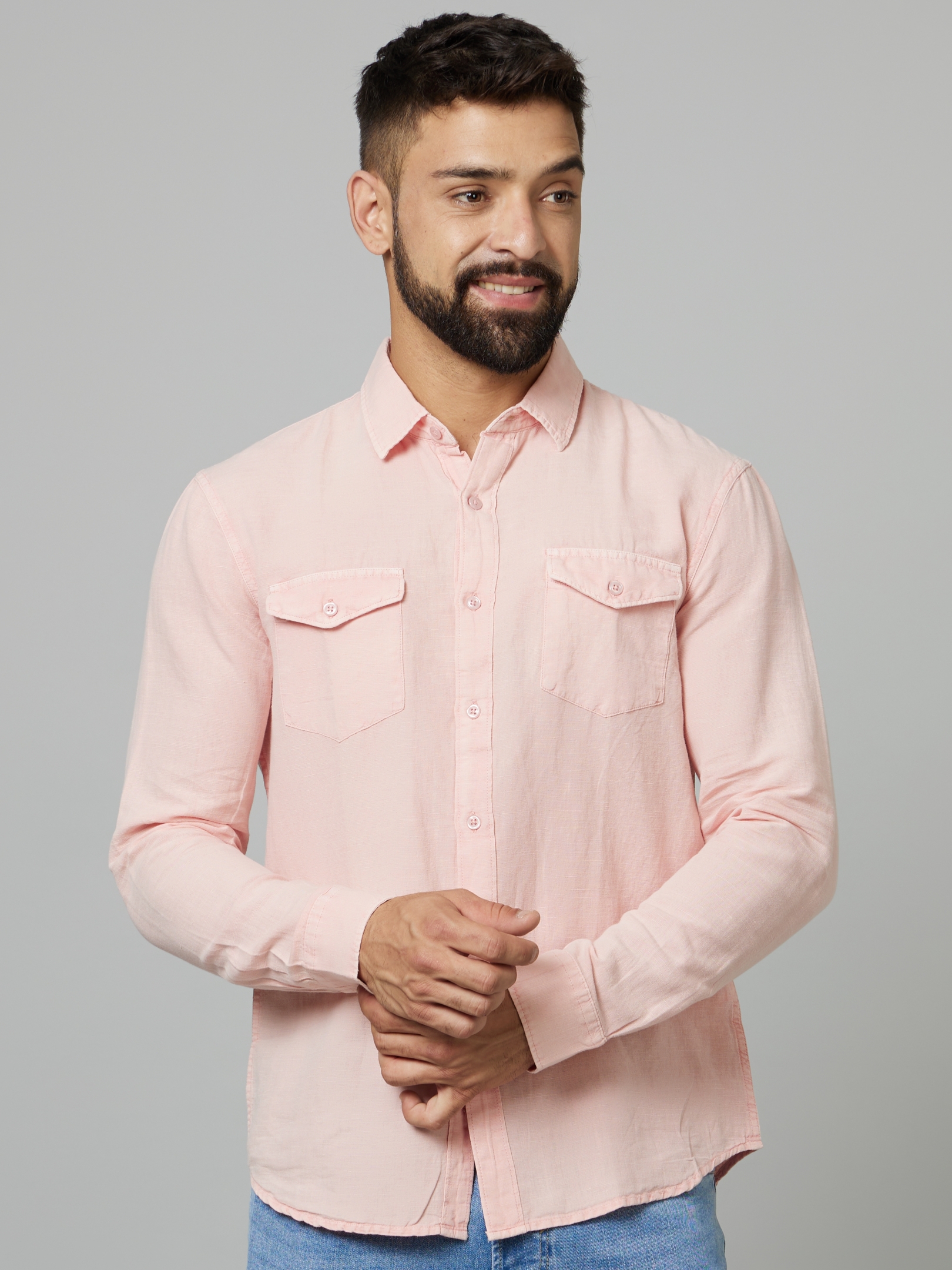 Men's Pink Solid Casual Shirts