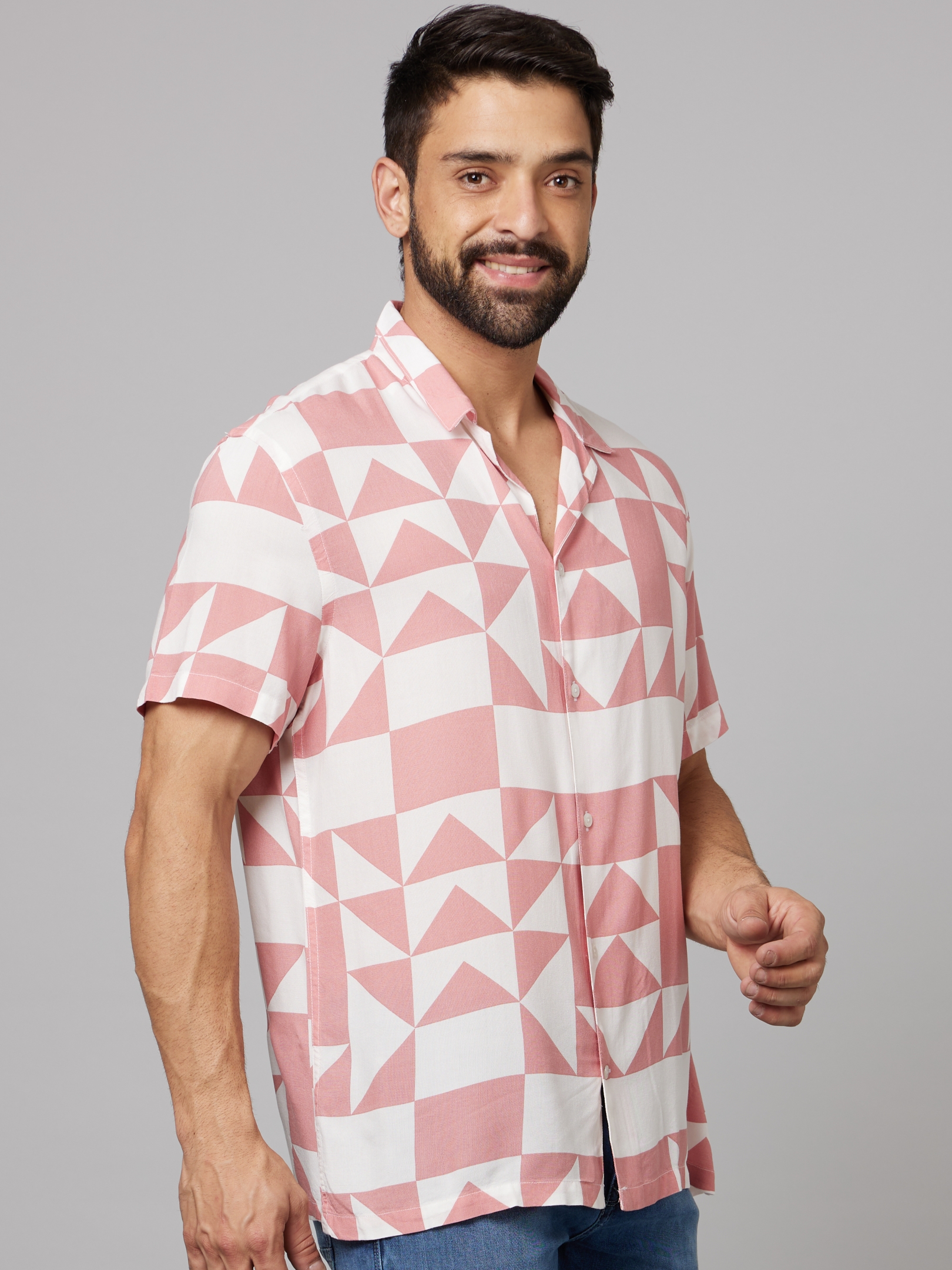 Men's Pink Geometrical Casual Shirts