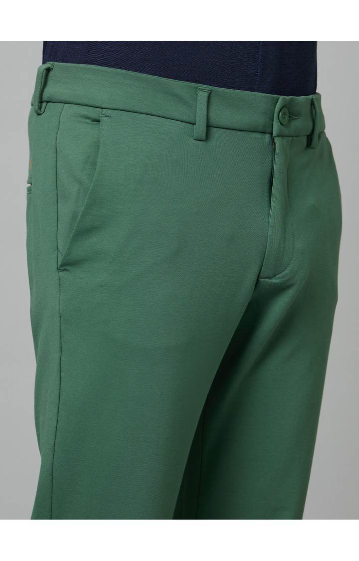 Men's Green Cotton Blend Solid Chinos