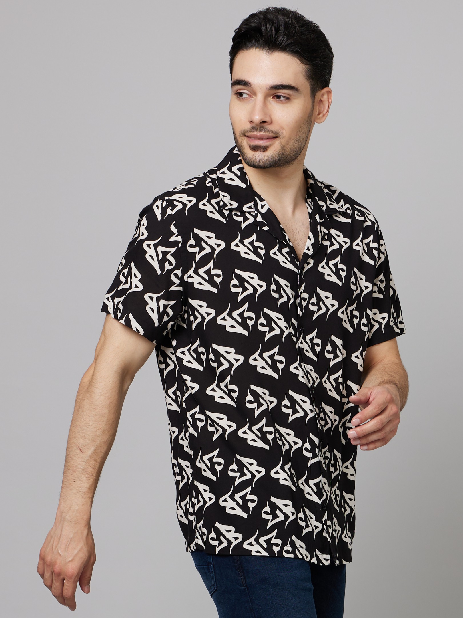 Men's Black Printed Casual Shirts