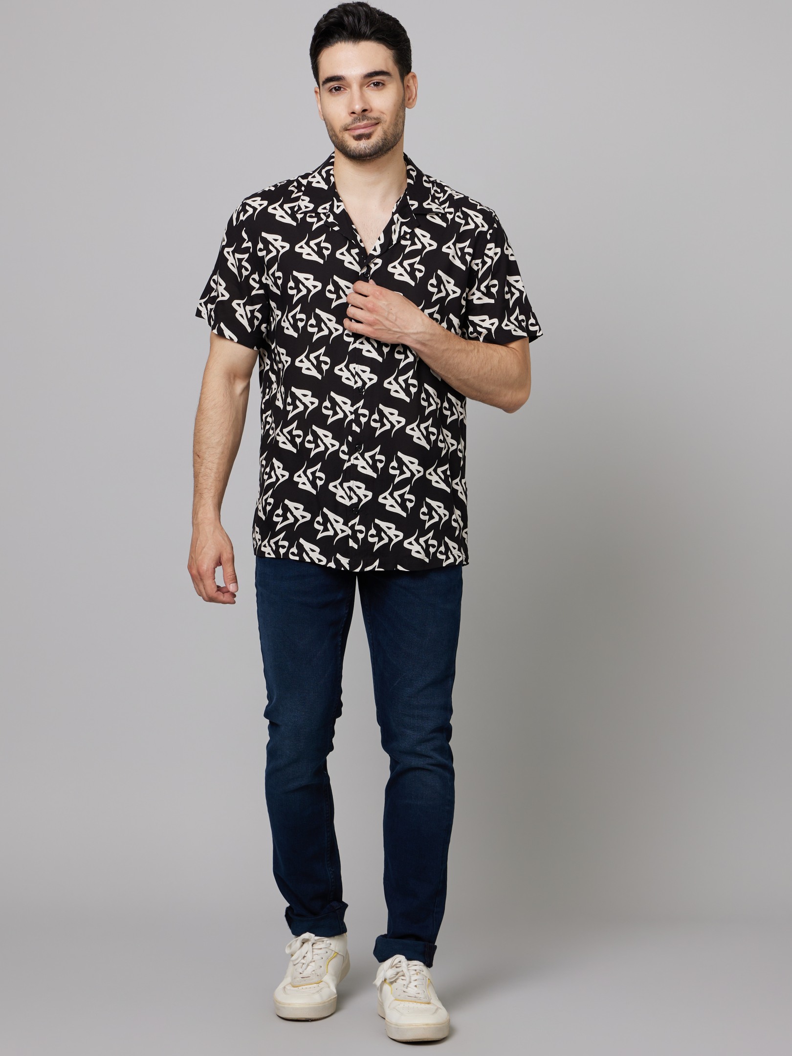 Men's Black Printed Casual Shirts