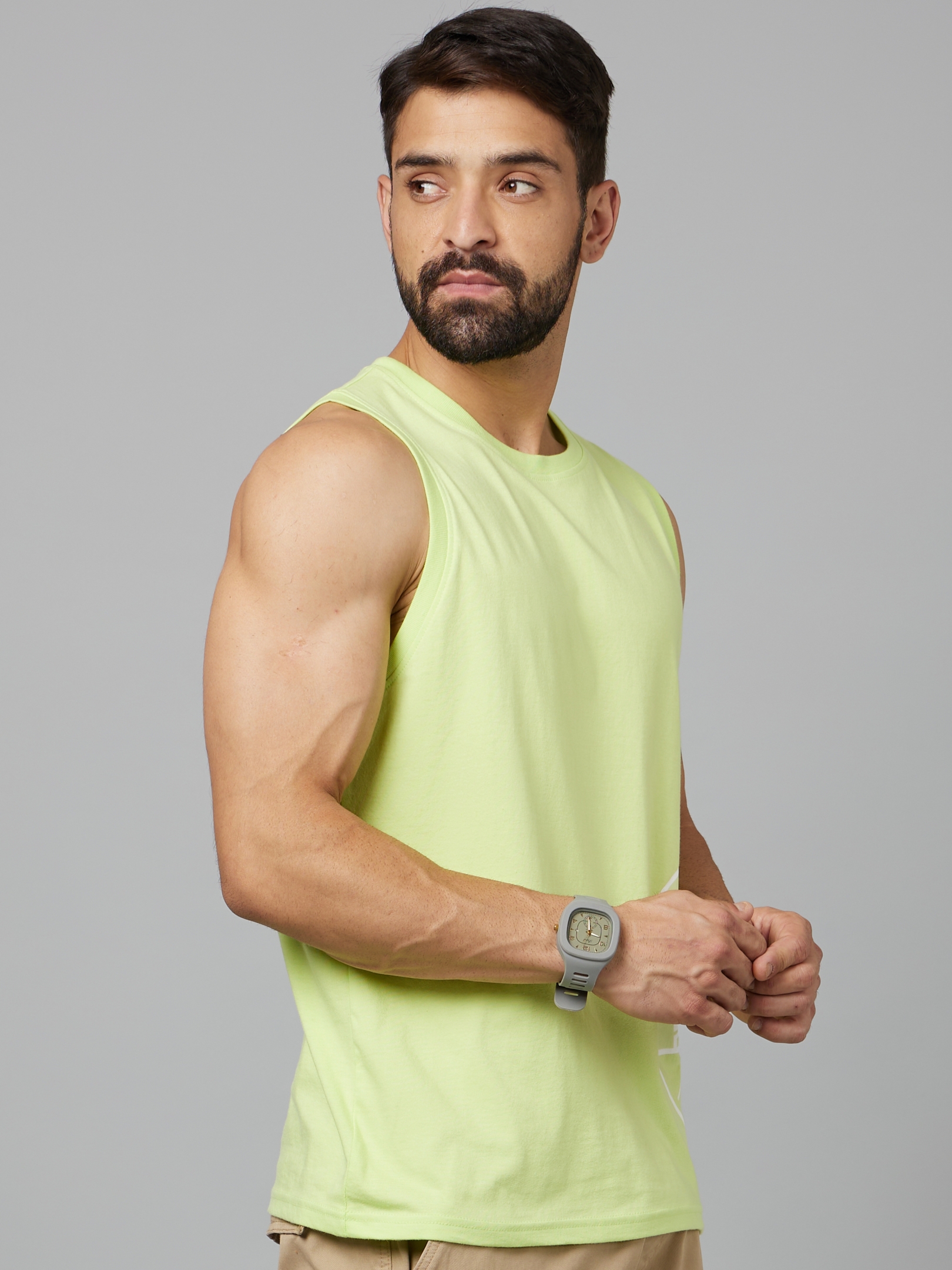 celio | Men's Green Solid Regular T-Shirts 8
