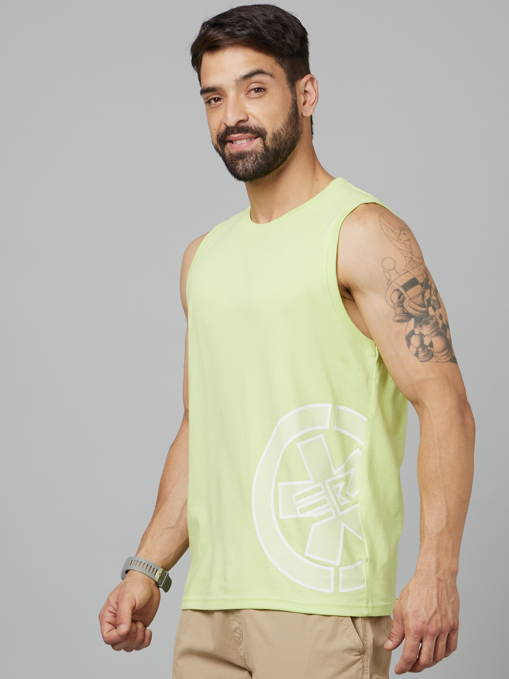 celio | Men's Green Solid Regular T-Shirts 5