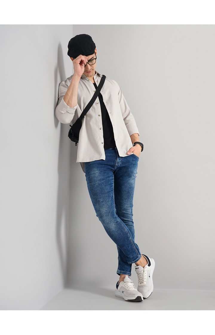 Men's White Solid Casual Shirts