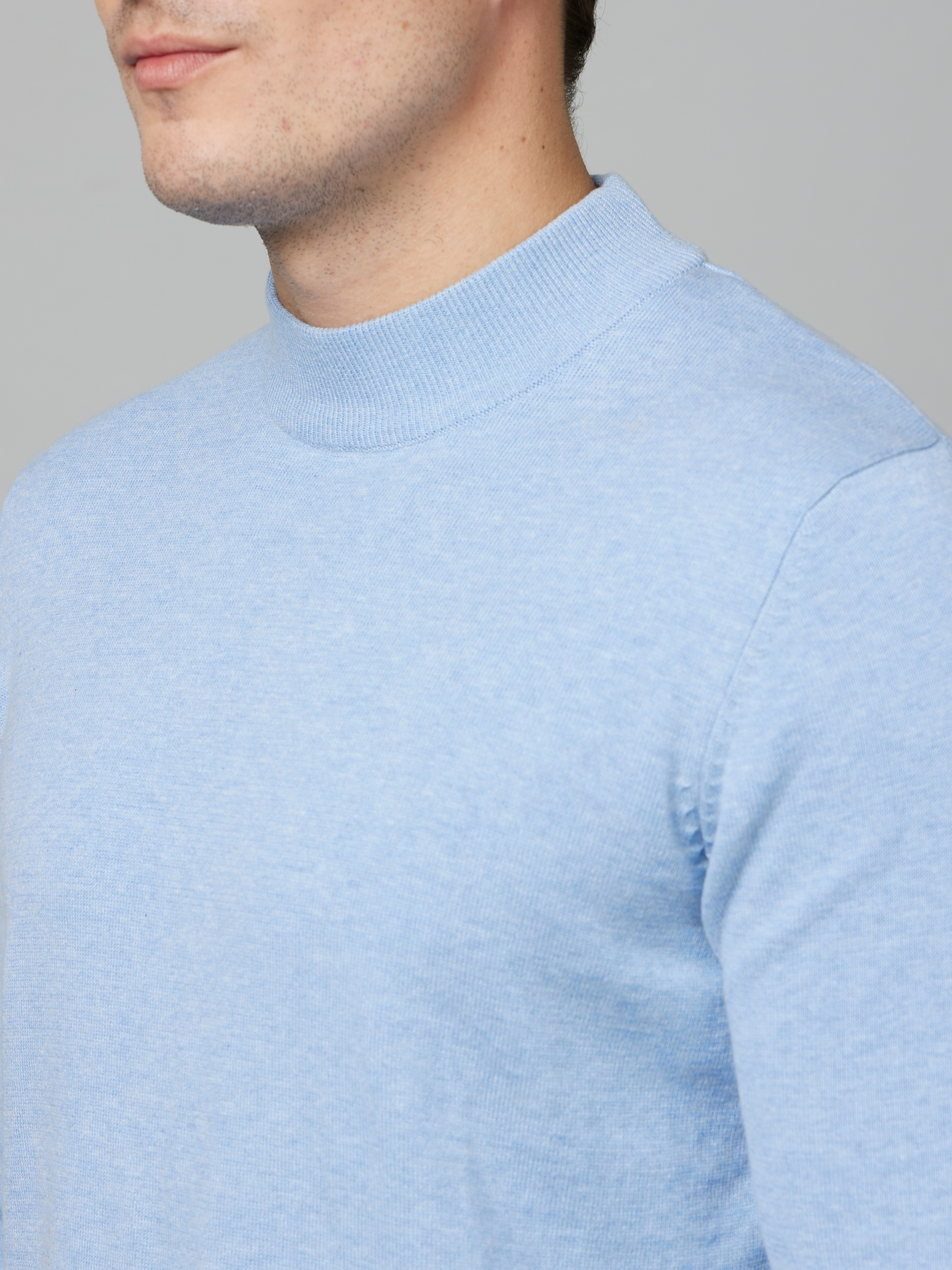 Men's Blue Solid Sweaters