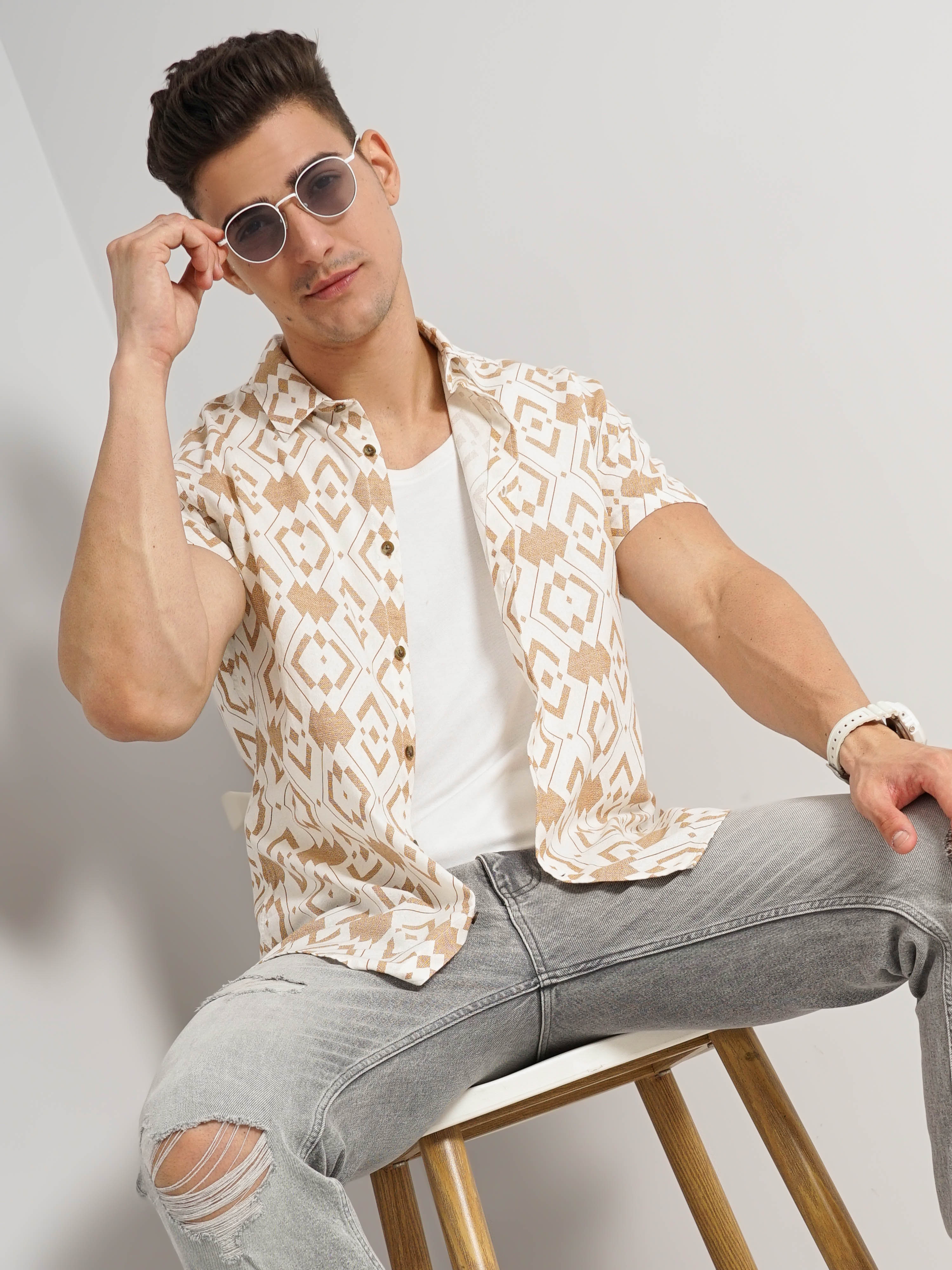 Men's Beige Printed Casual Shirts