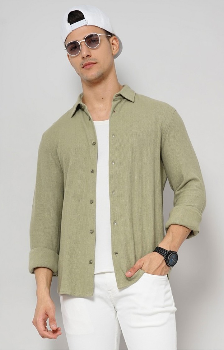 Men's Green Solid Casual Shirts