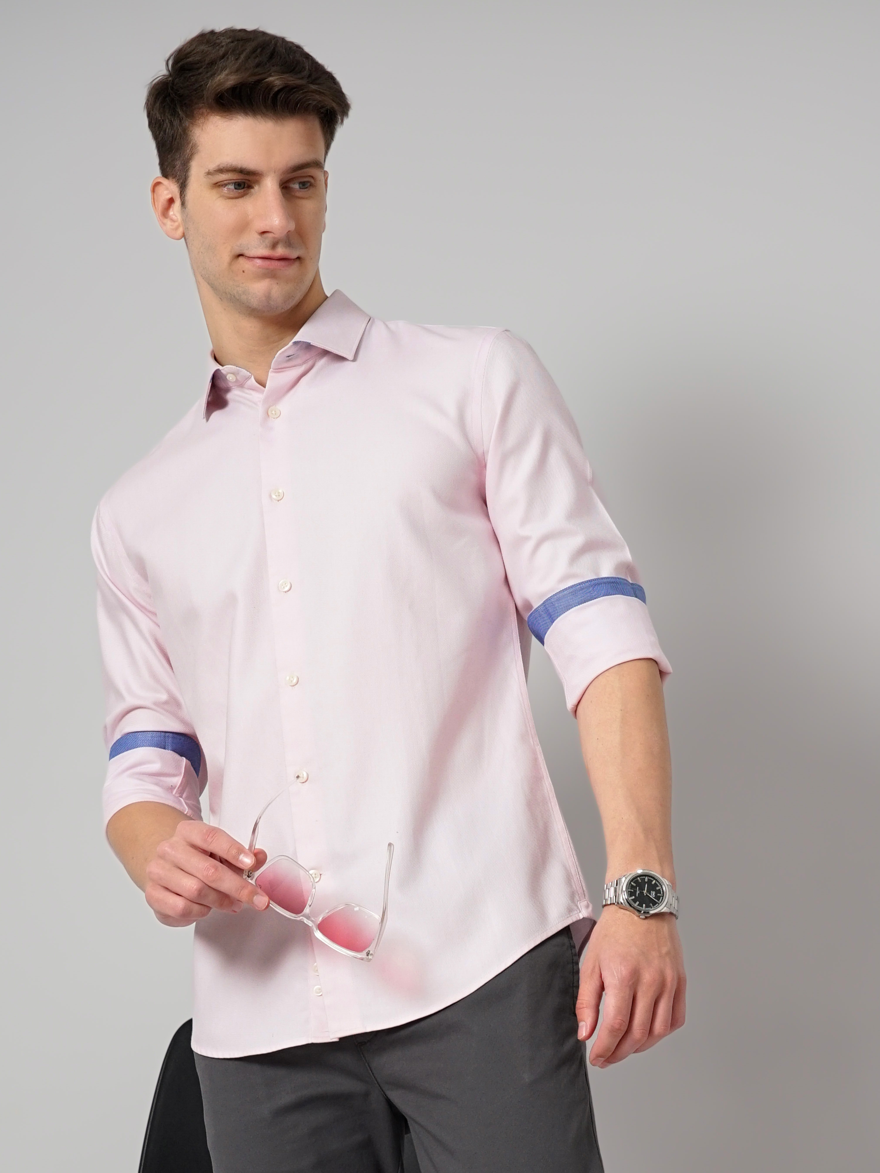 Men's Pink Solid Casual Shirts