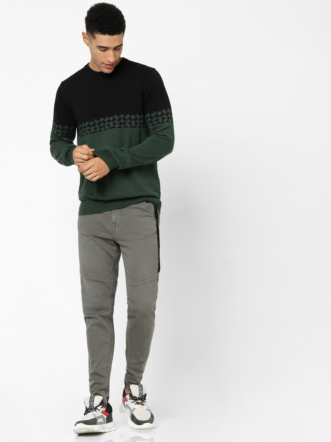 Men's Black Colourblock Sweaters