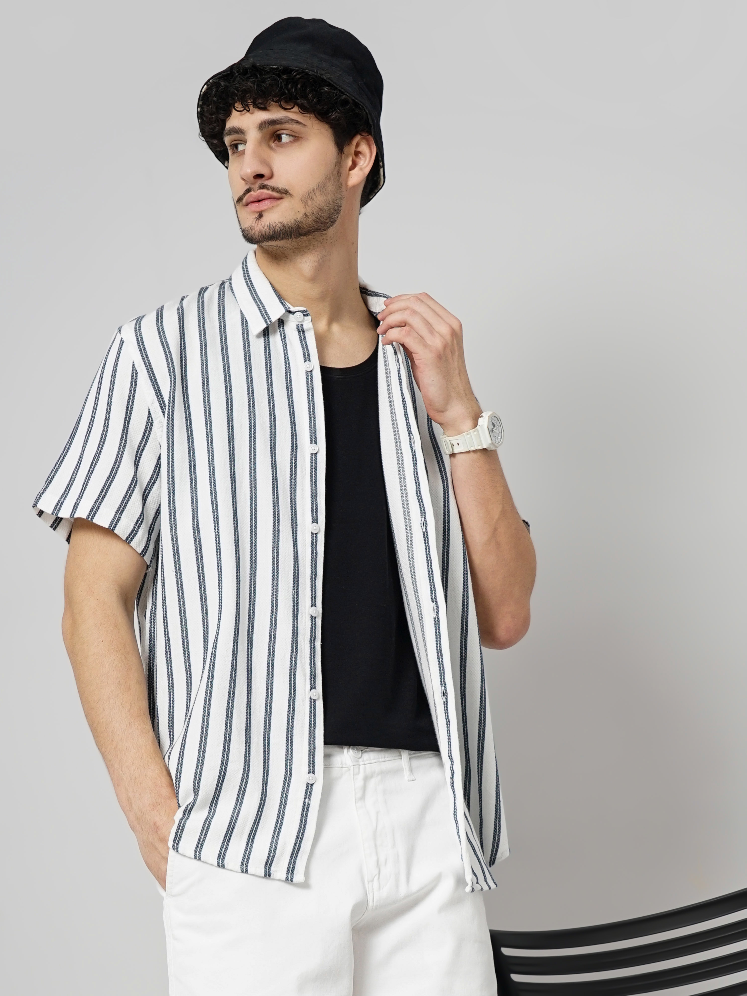 Celio Men's Vertical-Stripes Contemporary Shirt