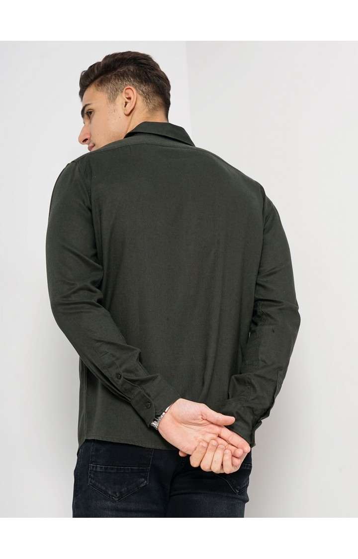 Men's Green Solid Casual Shirts