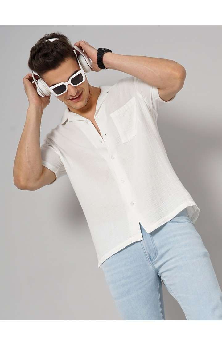 Men's White Solid Casual Shirts
