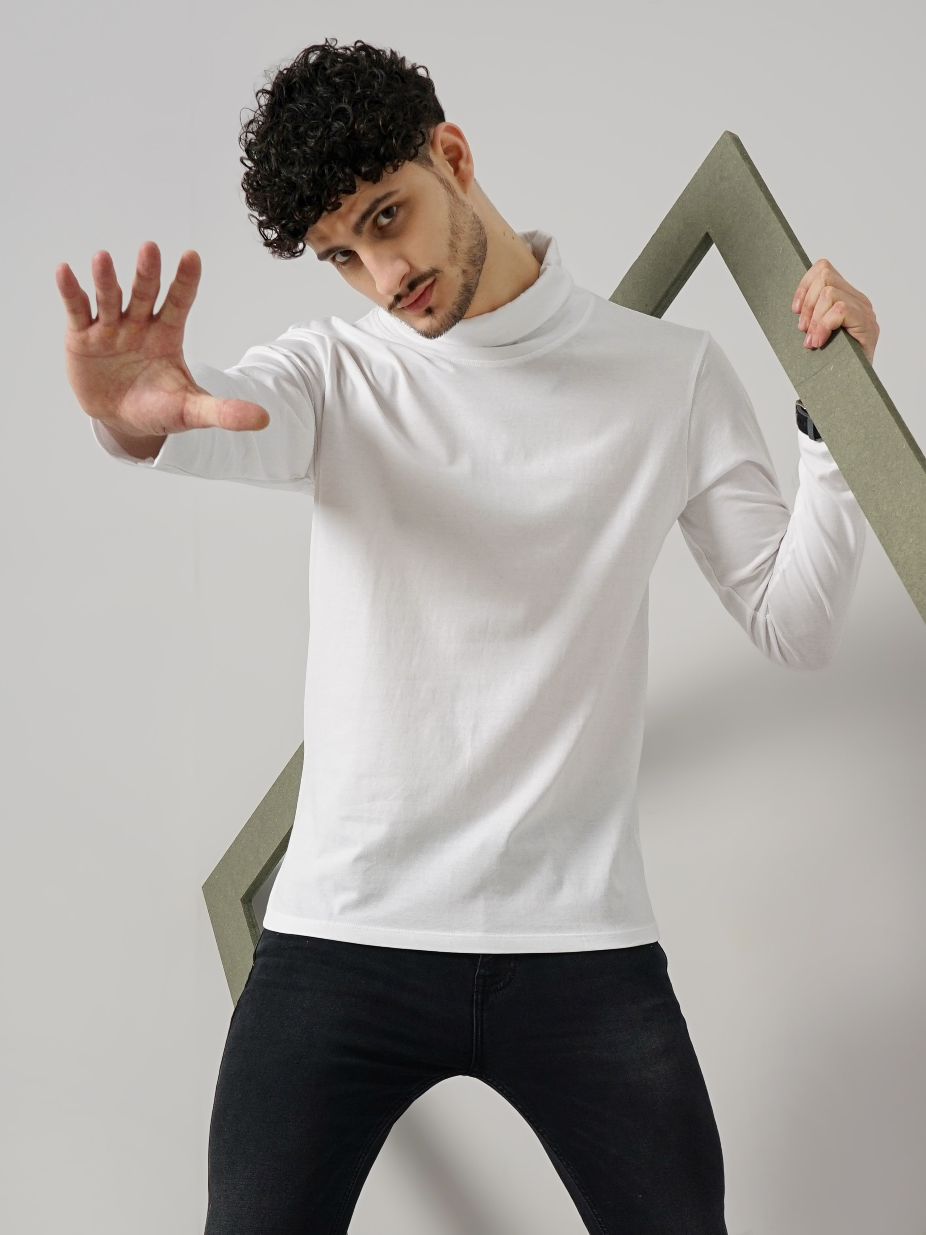 Celio Men's Solid White Full Sleeve Turtle Neck Fashion Tshirt