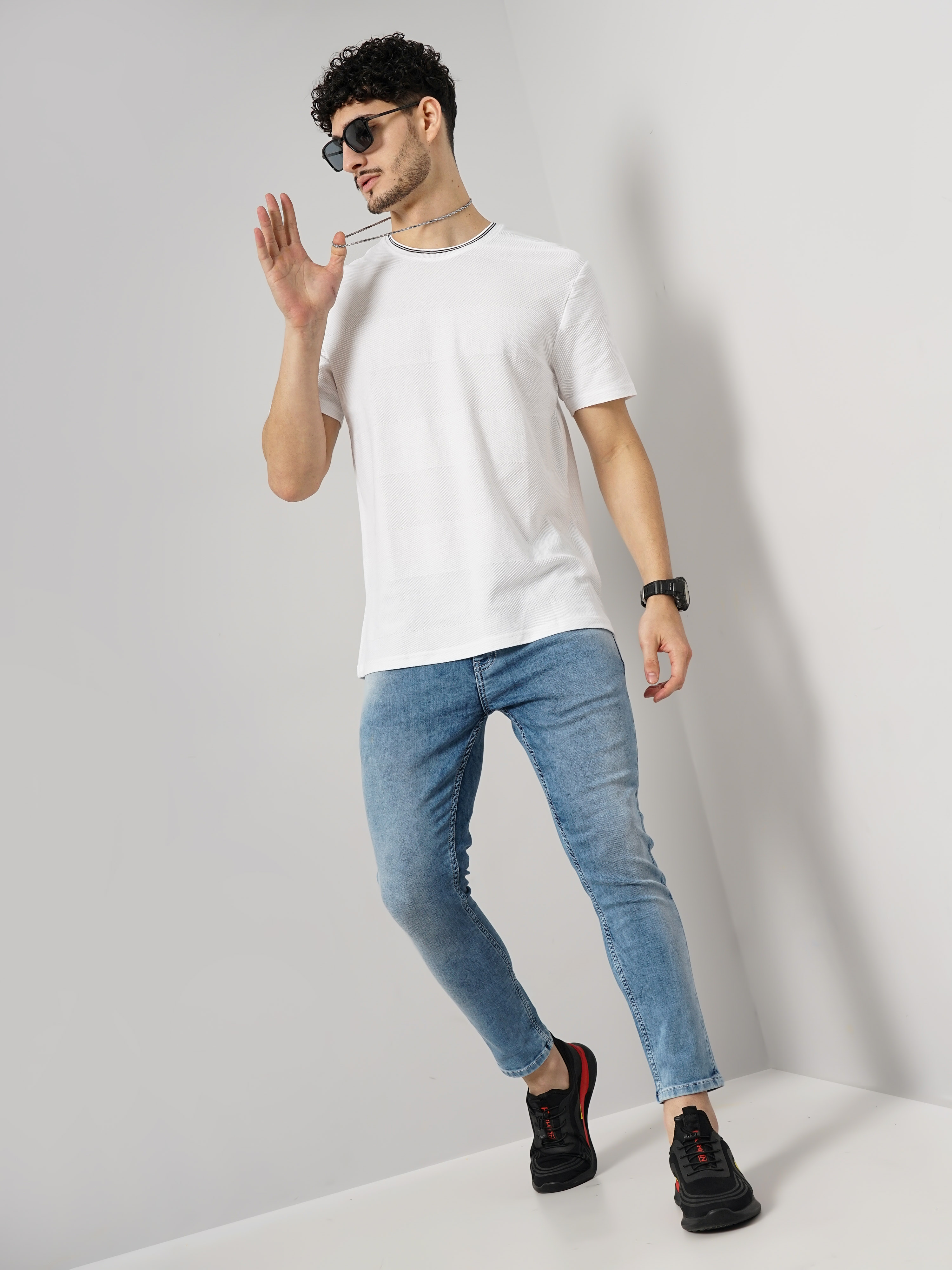 Celio Men's Solid White Half Sleeve Round Neck Fashion Tshirt
