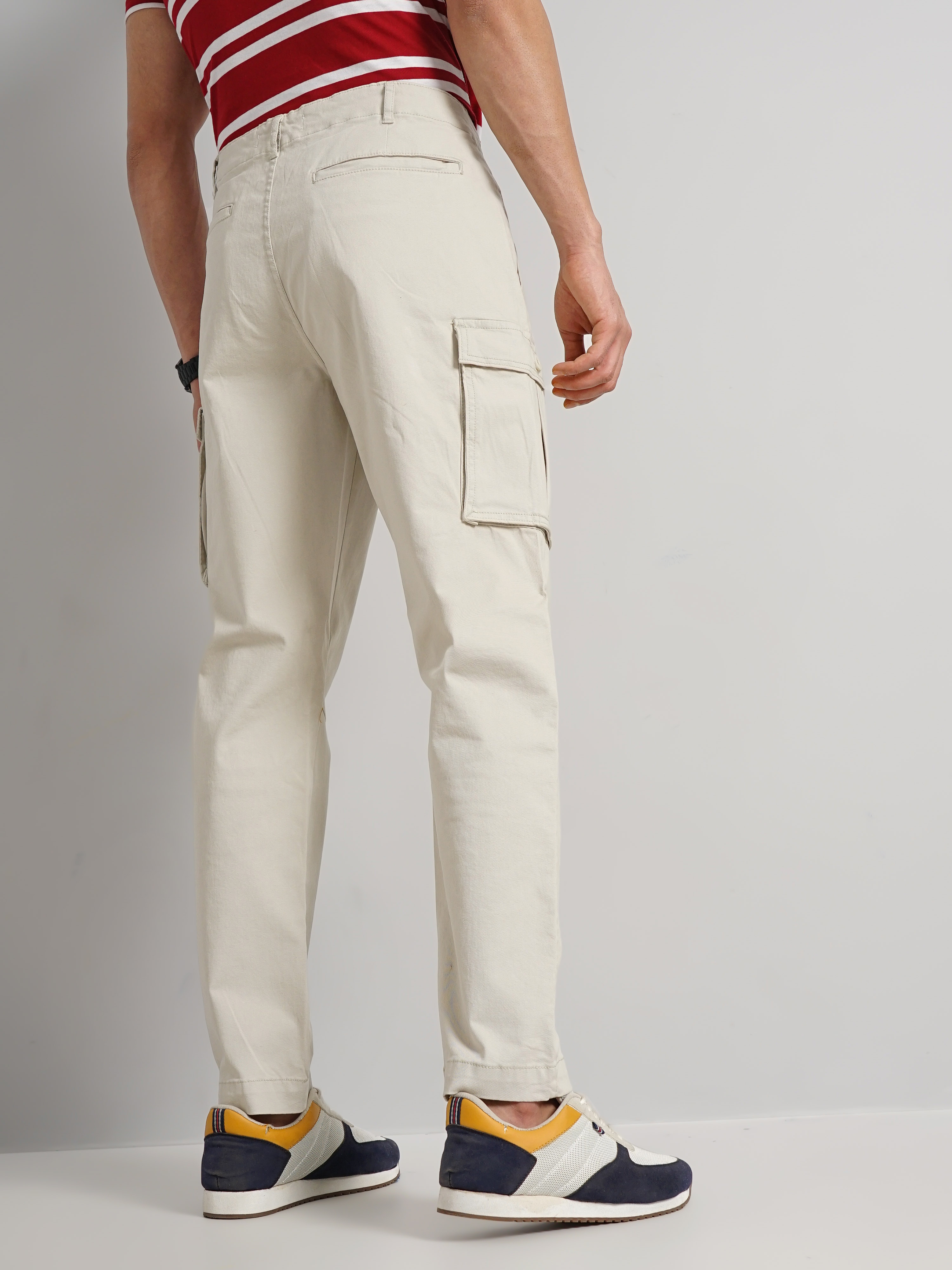 celio | Celio Men Beige Solid Regular Fit Cotton Cargo Casual Trouser 2