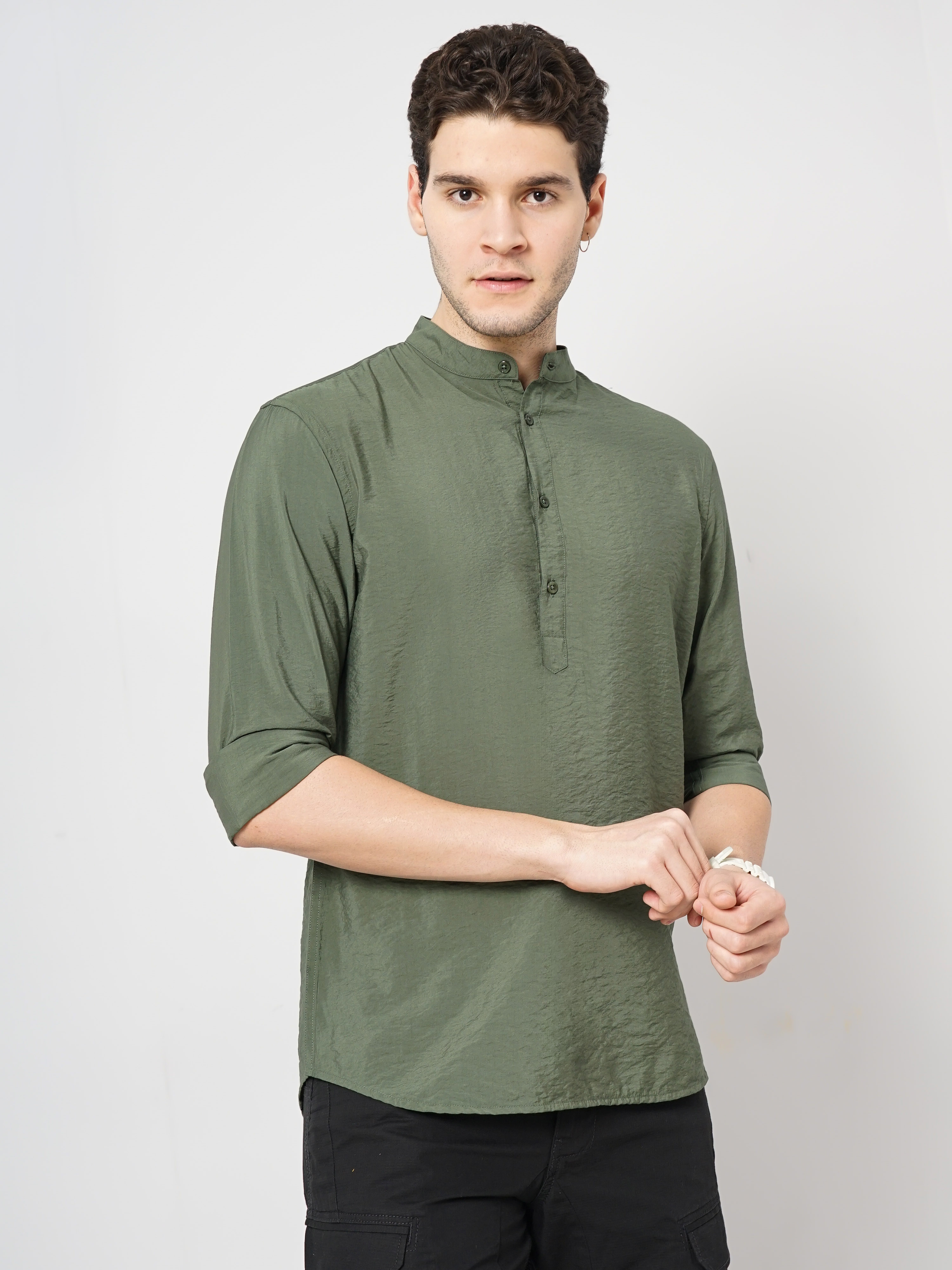 celio | Celio Men Olive Solid Regular Fit Viscose Rayon Contemporary Casual Shirt
