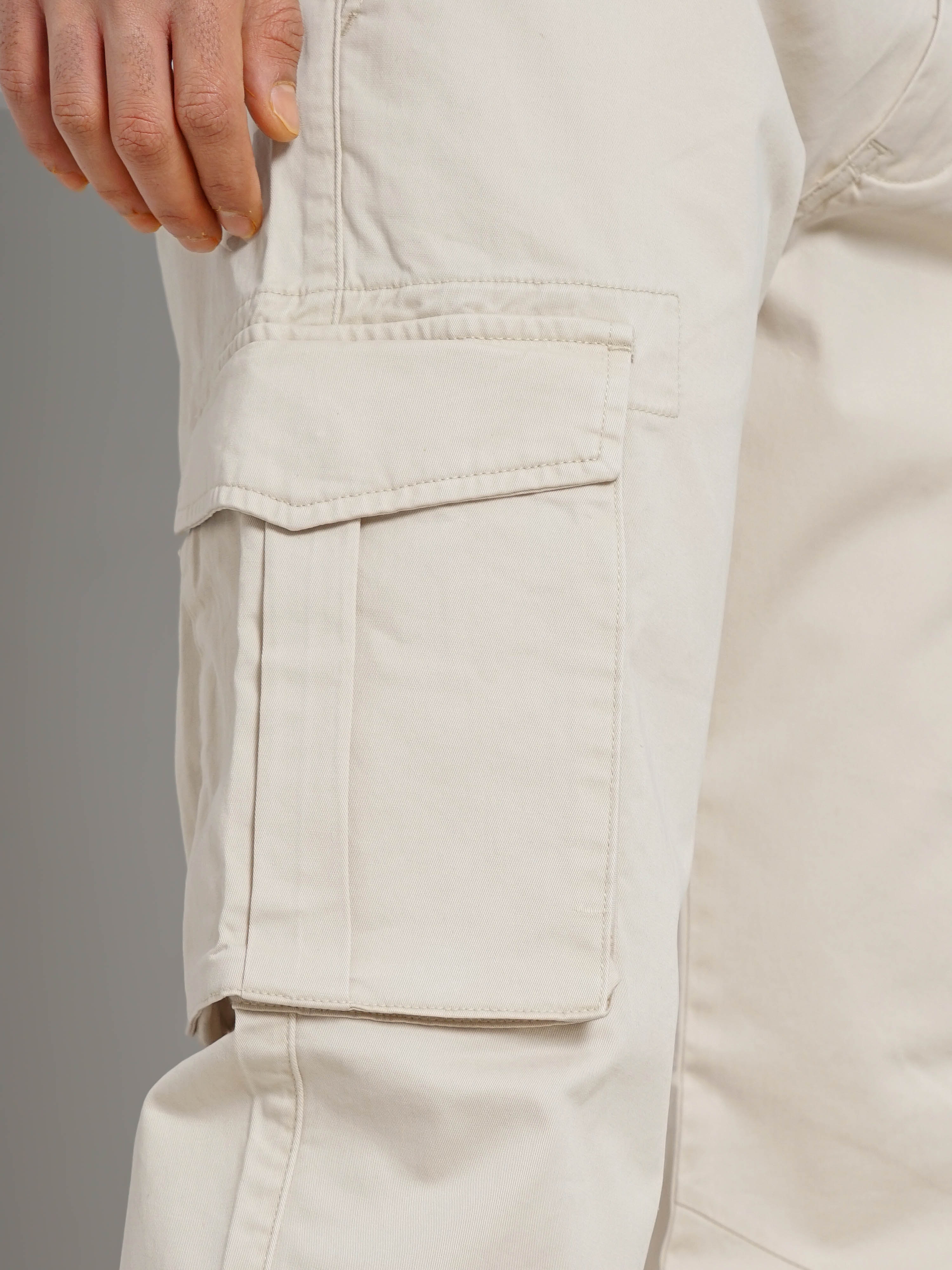 celio | Celio Men Grey Solid Loose Fit Cotton Cargo Casual Trouser 7