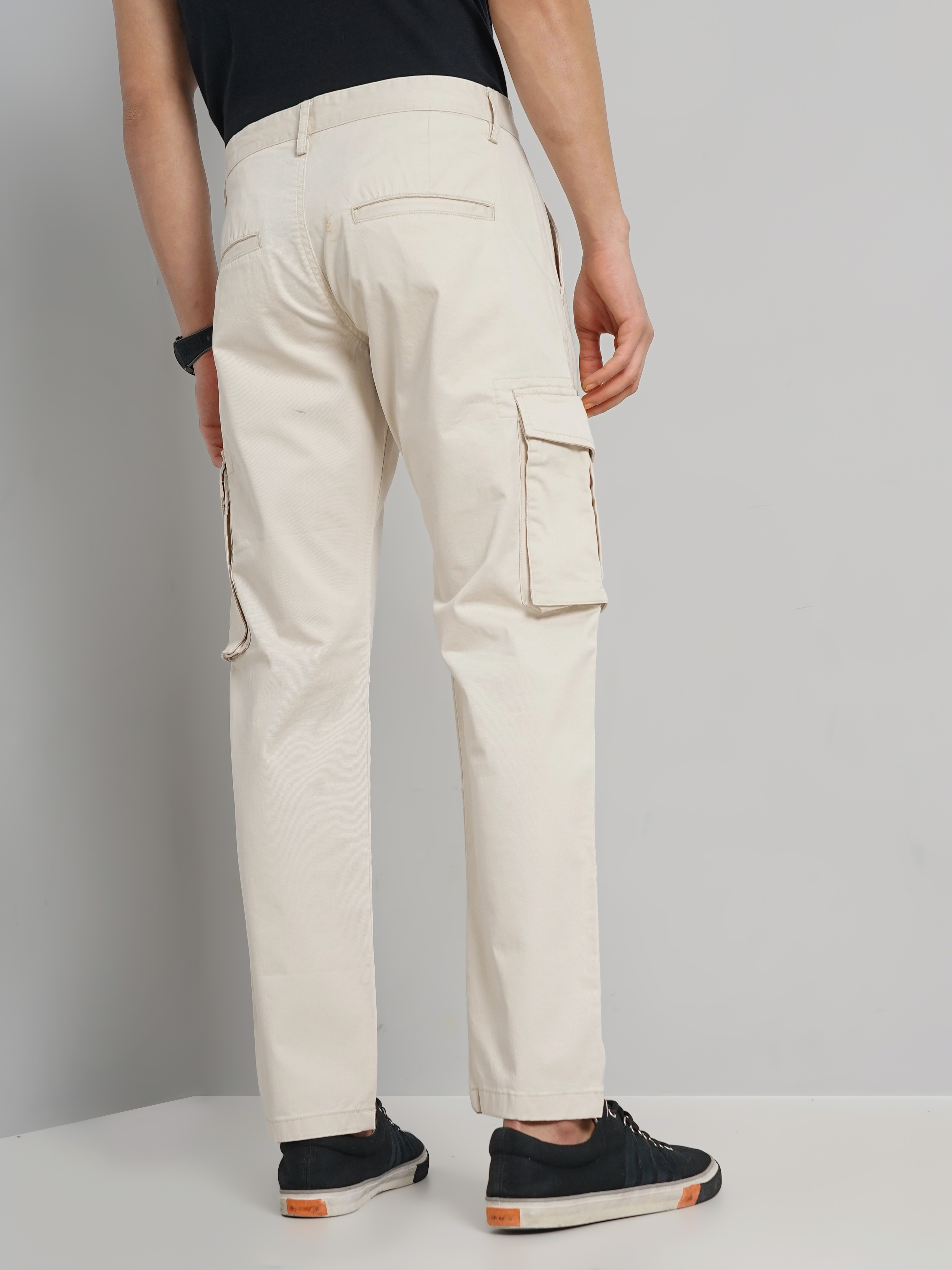 celio | Celio Men Grey Solid Loose Fit Cotton Cargo Casual Trouser 2