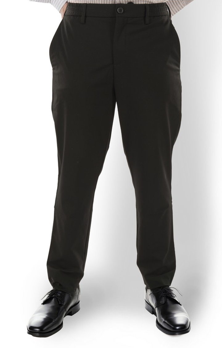 celio | Celio Men Black Solid Regular Fit Polyester 24 H Trousers