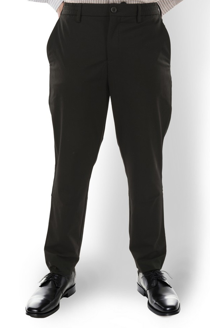 Celio Men Black Solid Regular Fit Polyester 24 H Trousers