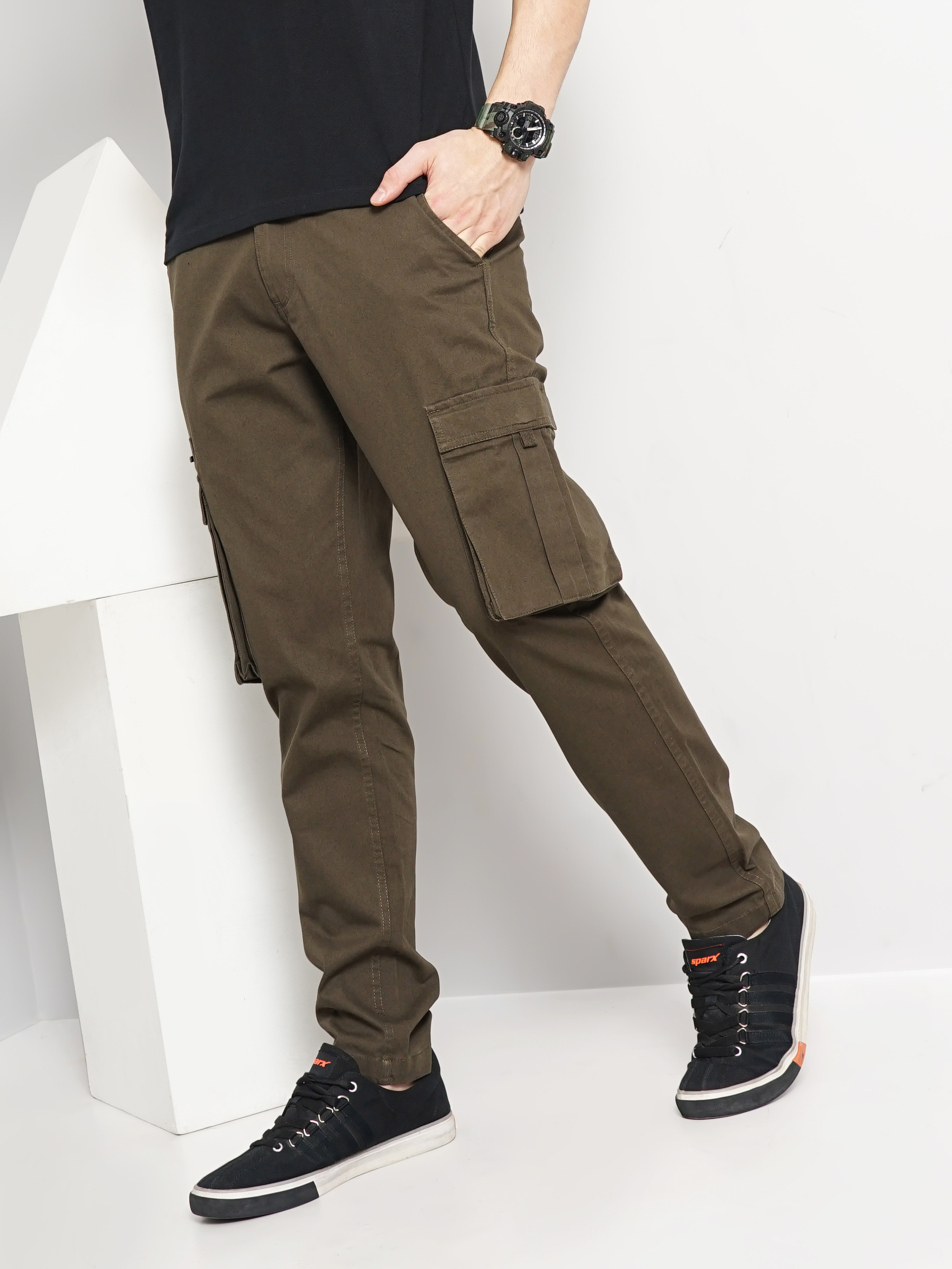 Celio Men Green Solid Straight Fit Cotton Jogger Casual Trousers
