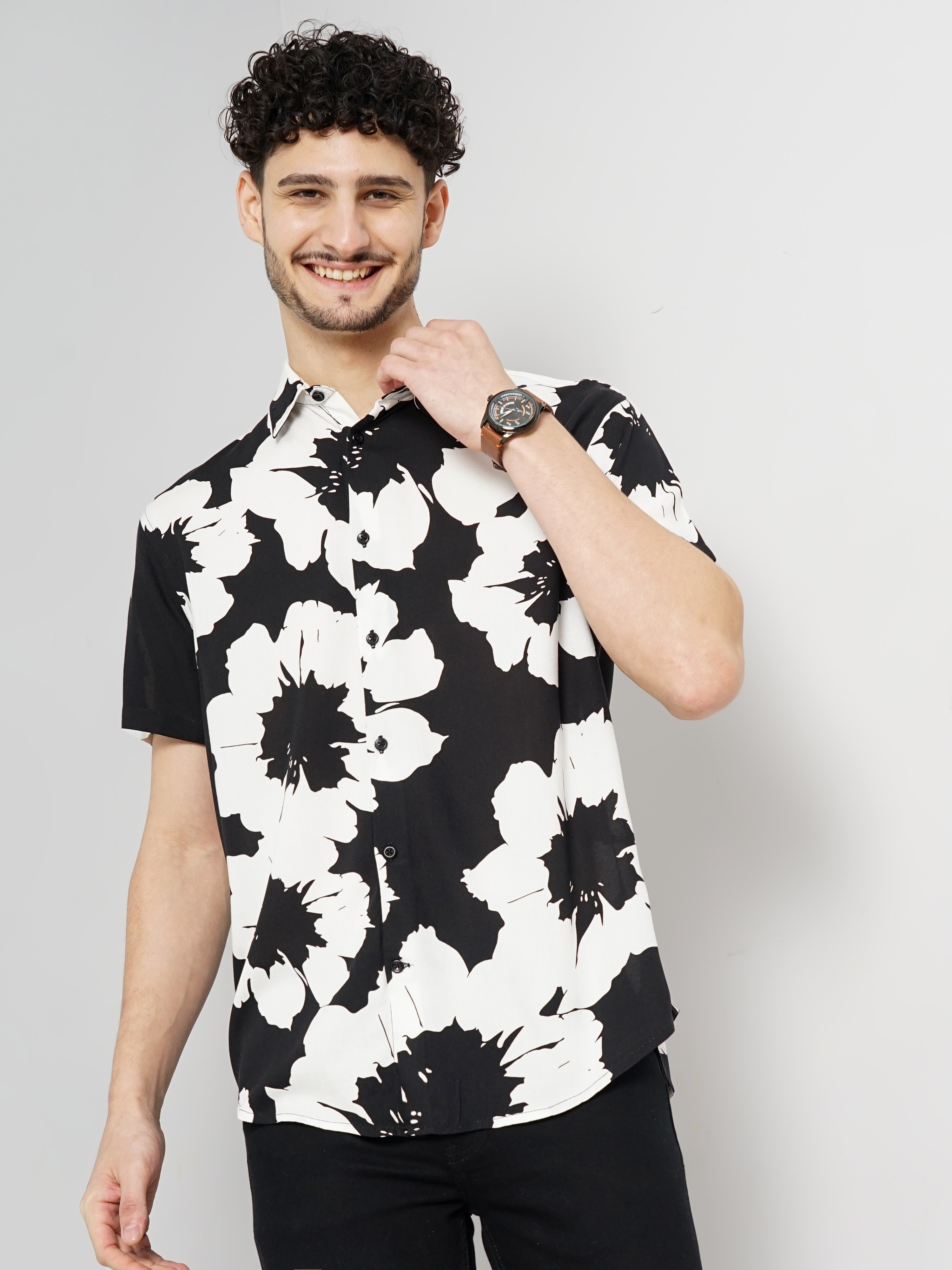 Celio Men's Floral Black Half Sleeve Shirt