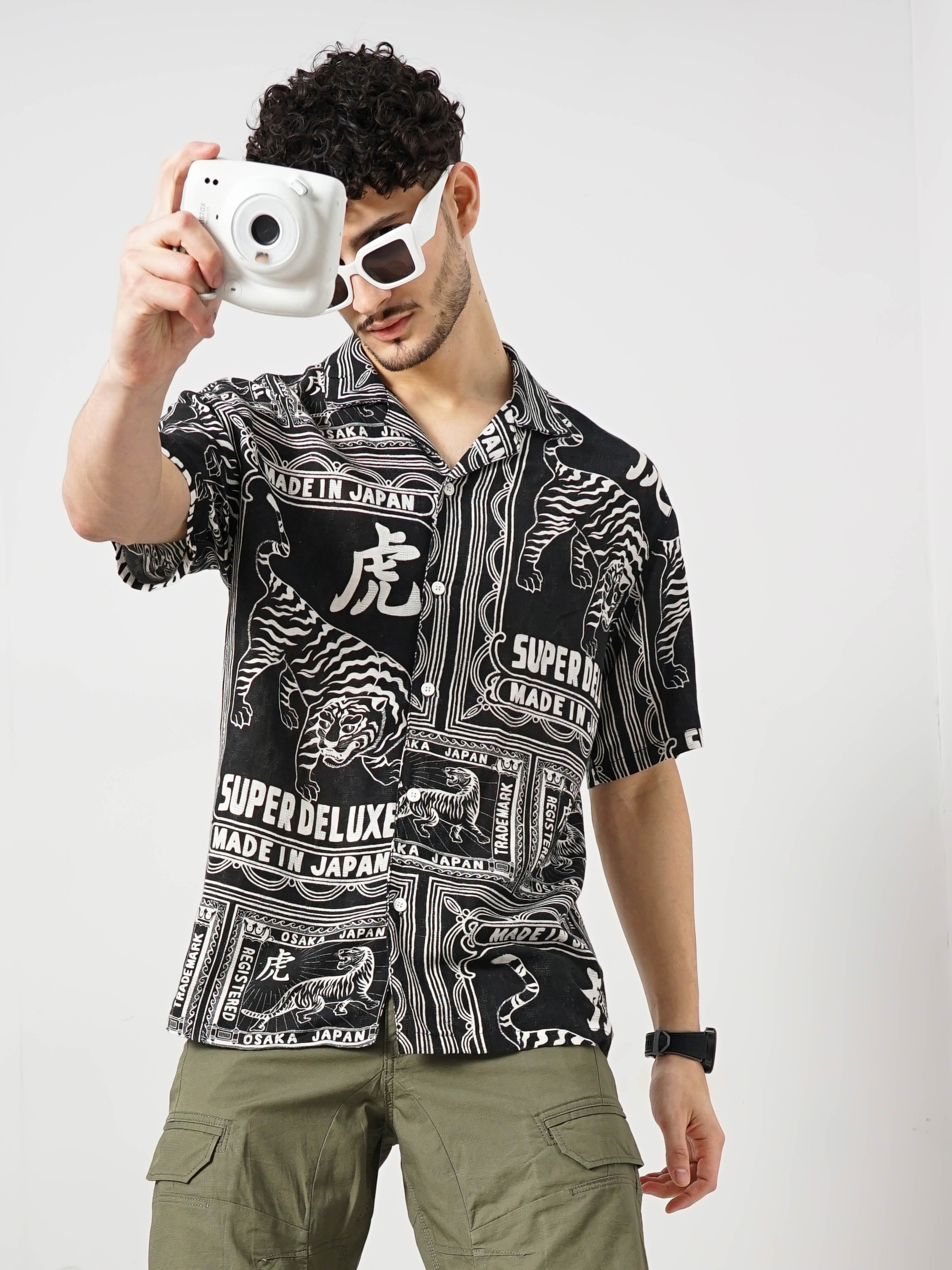celio | Celio Men Black Printed Boxy Viscose Rayon Soft Touch Casual Shirt